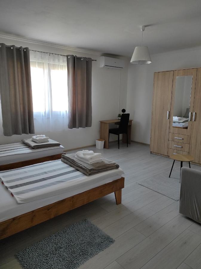 Apartman Domi Слуни Екстериор снимка