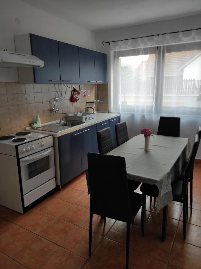 Apartman Domi Слуни Екстериор снимка