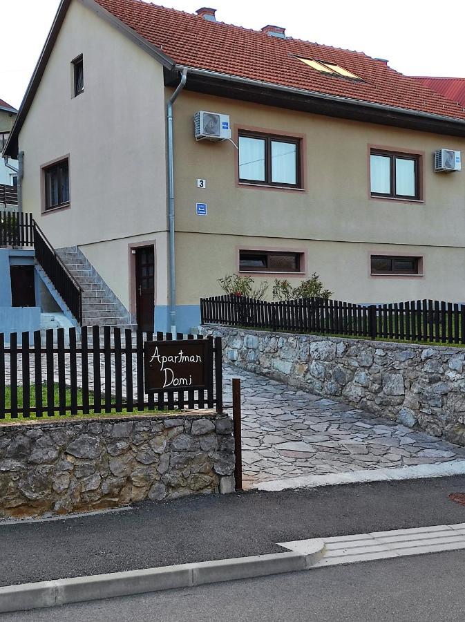 Apartman Domi Слуни Екстериор снимка
