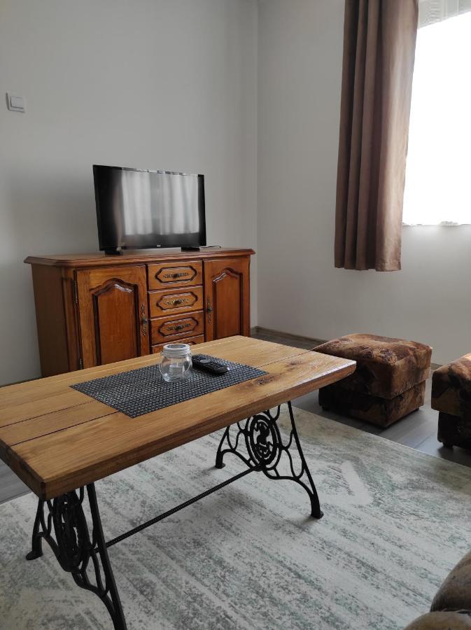 Apartman Domi Слуни Екстериор снимка