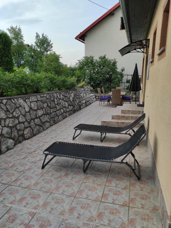 Apartman Domi Слуни Екстериор снимка